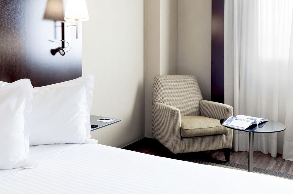 Ac Hotel Oviedo Forum By Marriott Ngoại thất bức ảnh