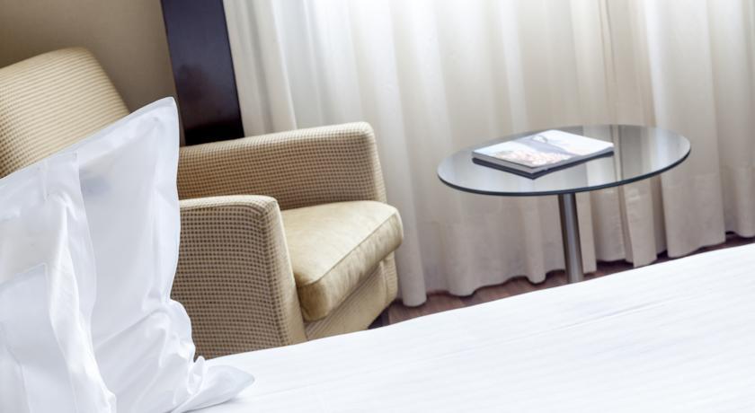 Ac Hotel Oviedo Forum By Marriott Ngoại thất bức ảnh