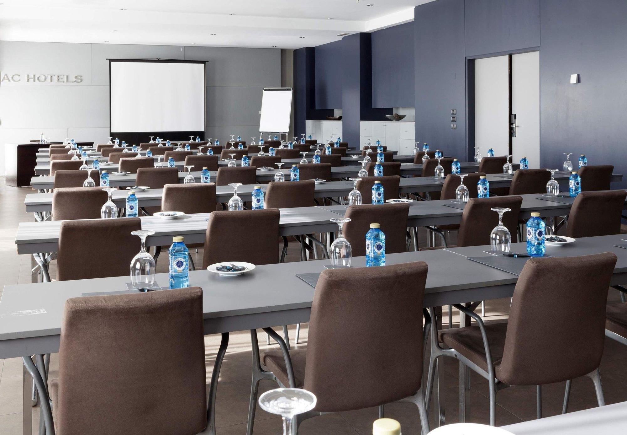 Ac Hotel Oviedo Forum By Marriott Ngoại thất bức ảnh